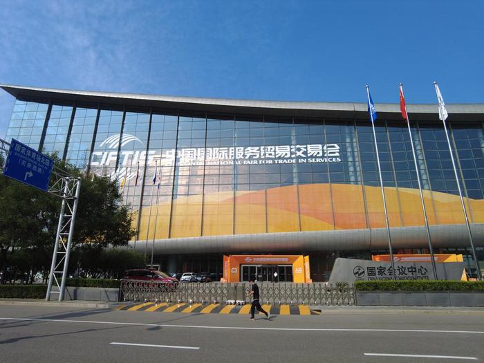 熱知識(shí) 是‘服務(wù)’不是‘服裝’，服貿(mào)會(huì)——我國(guó)對(duì)外開放三大展會(huì)平臺(tái)之一